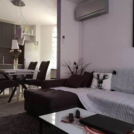 Apartman Emanuel Pula Eksteriør billede